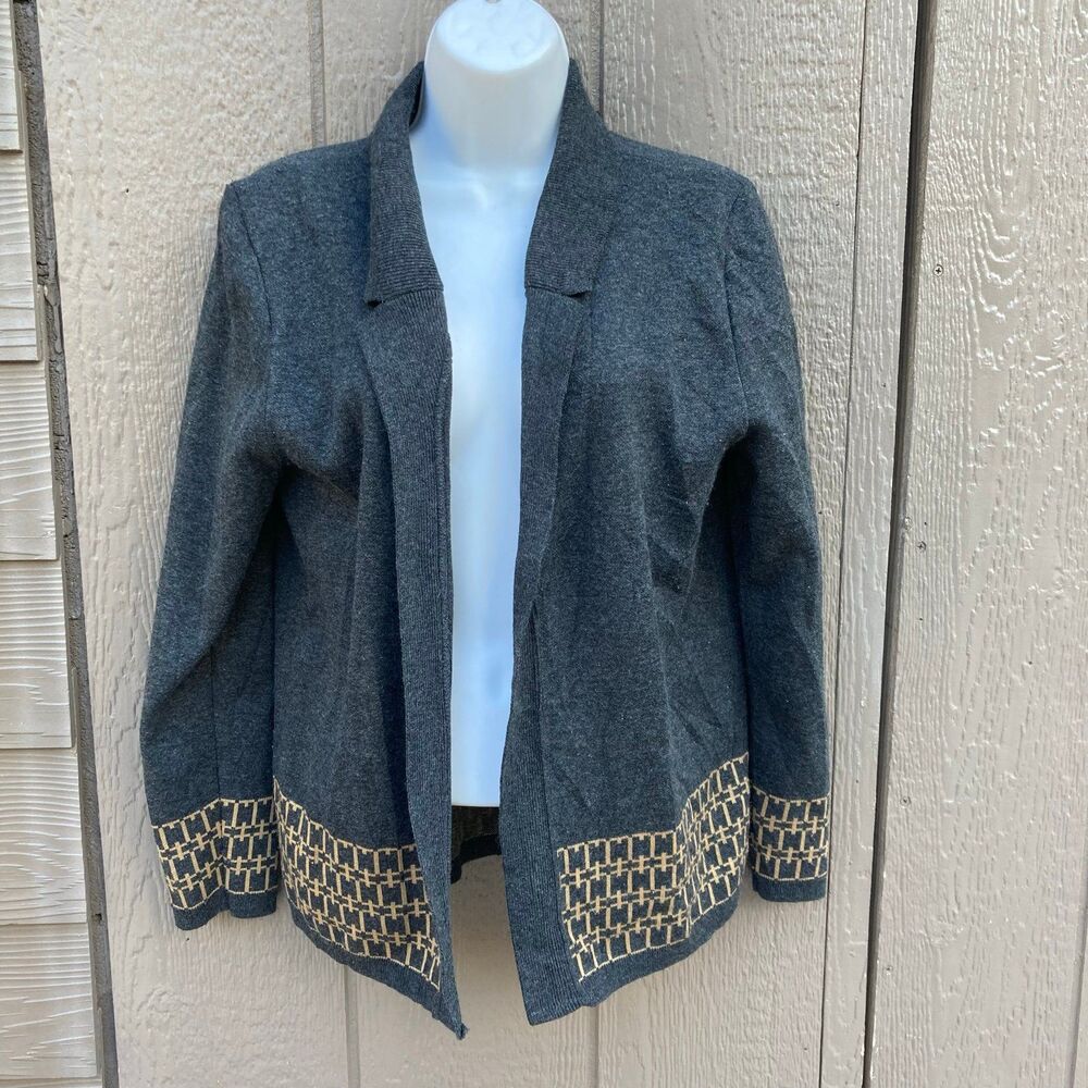 Alfred Dunner women’s size Small gray collared Cardigan w/ geometric design